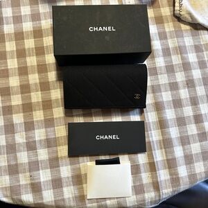 - CHANEL SUNGLASS CASE AND BOX